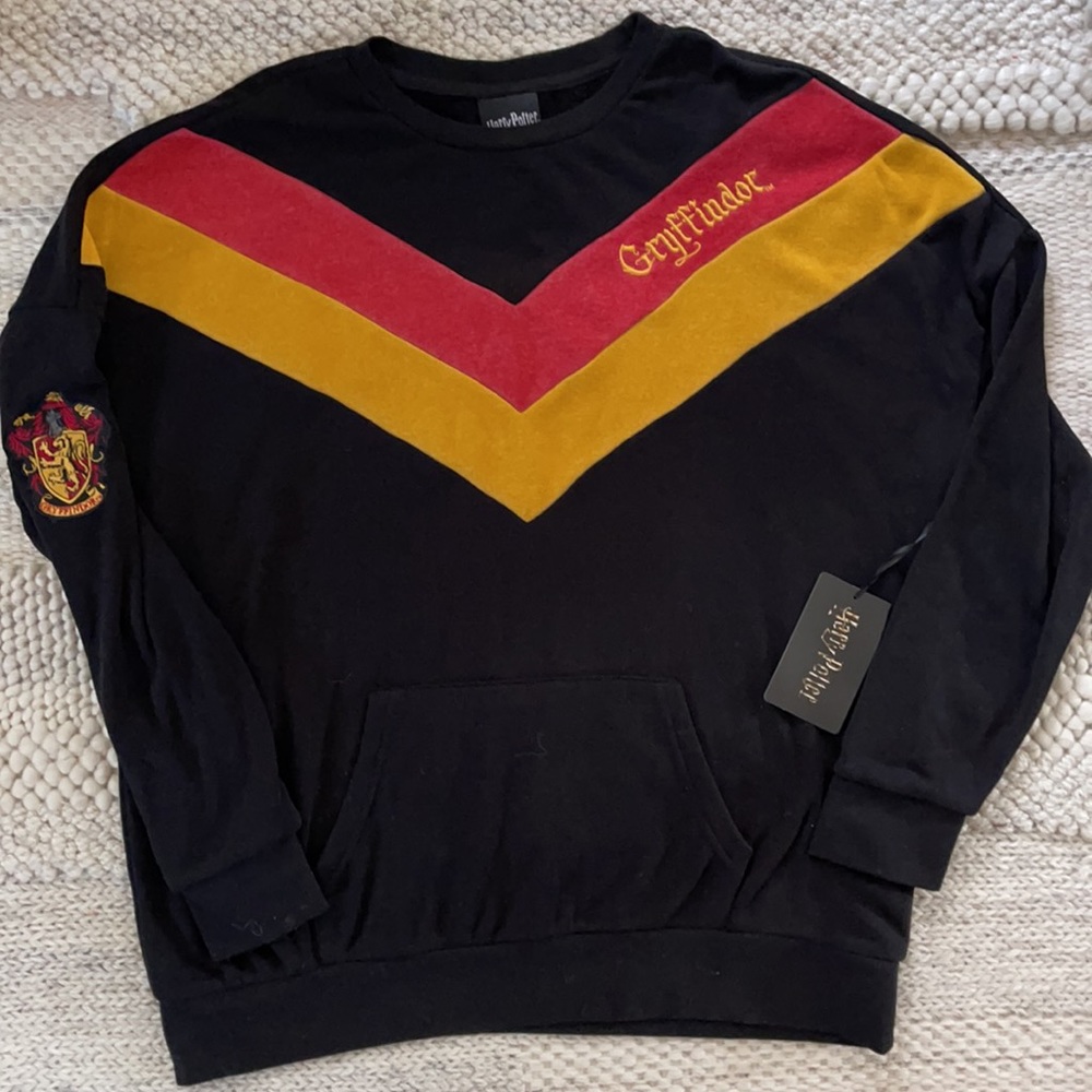 Harry Potter Gryffindor Pull Over. Unisex. M